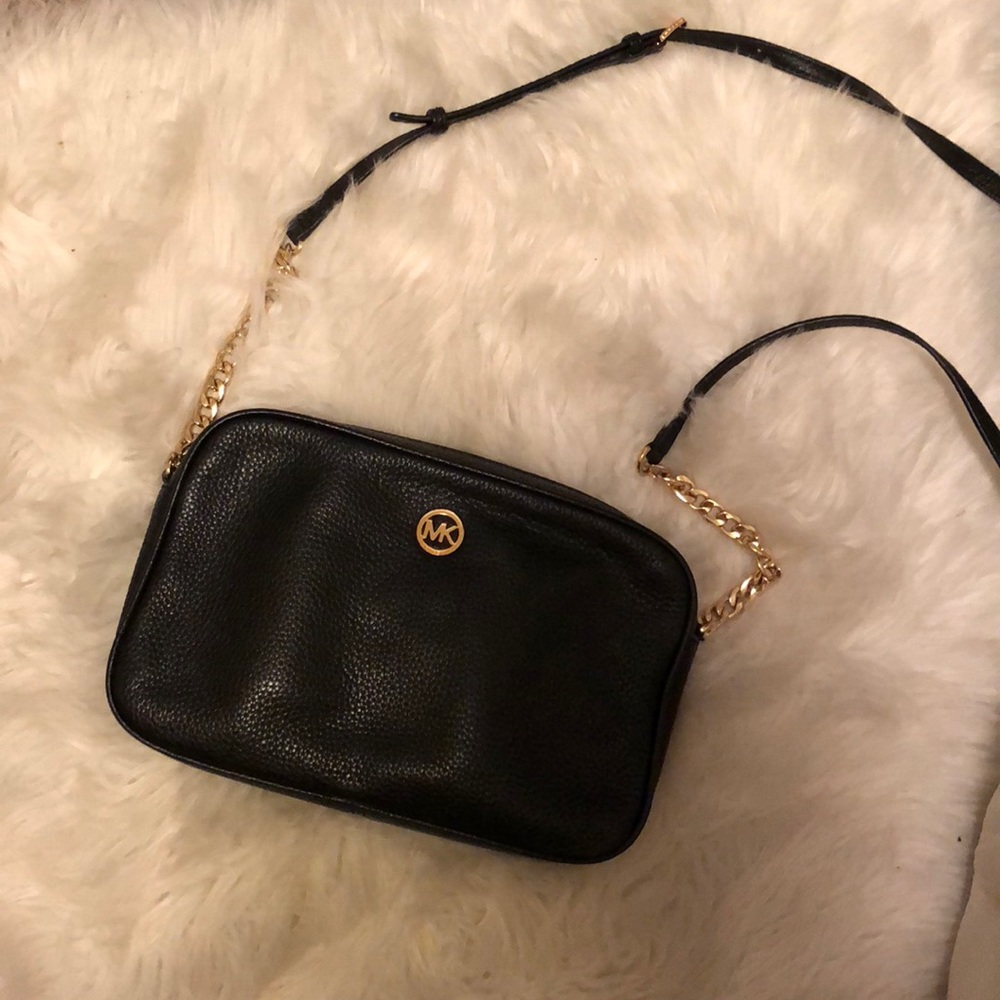 Black Michael Kors Crossbody